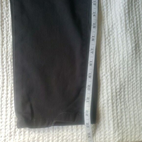 Jag Classic Fit Cropped Black Jeans Women's Size 2/26 Cotton Blend - Picture 12 of 13